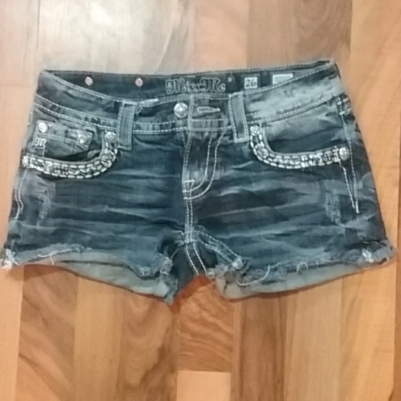 Shorts - Picture 2 of 2